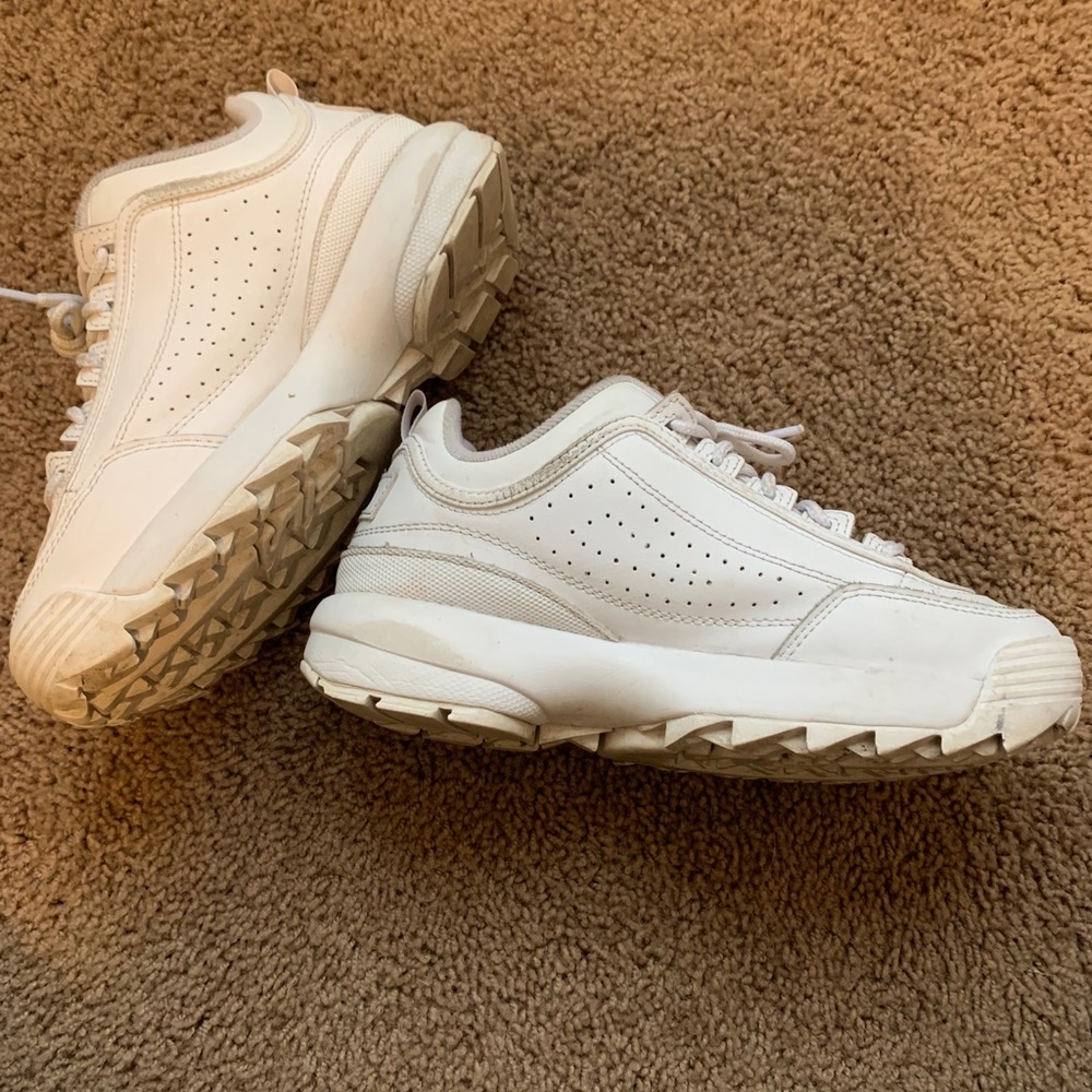 Filas - Picture 3 of 4